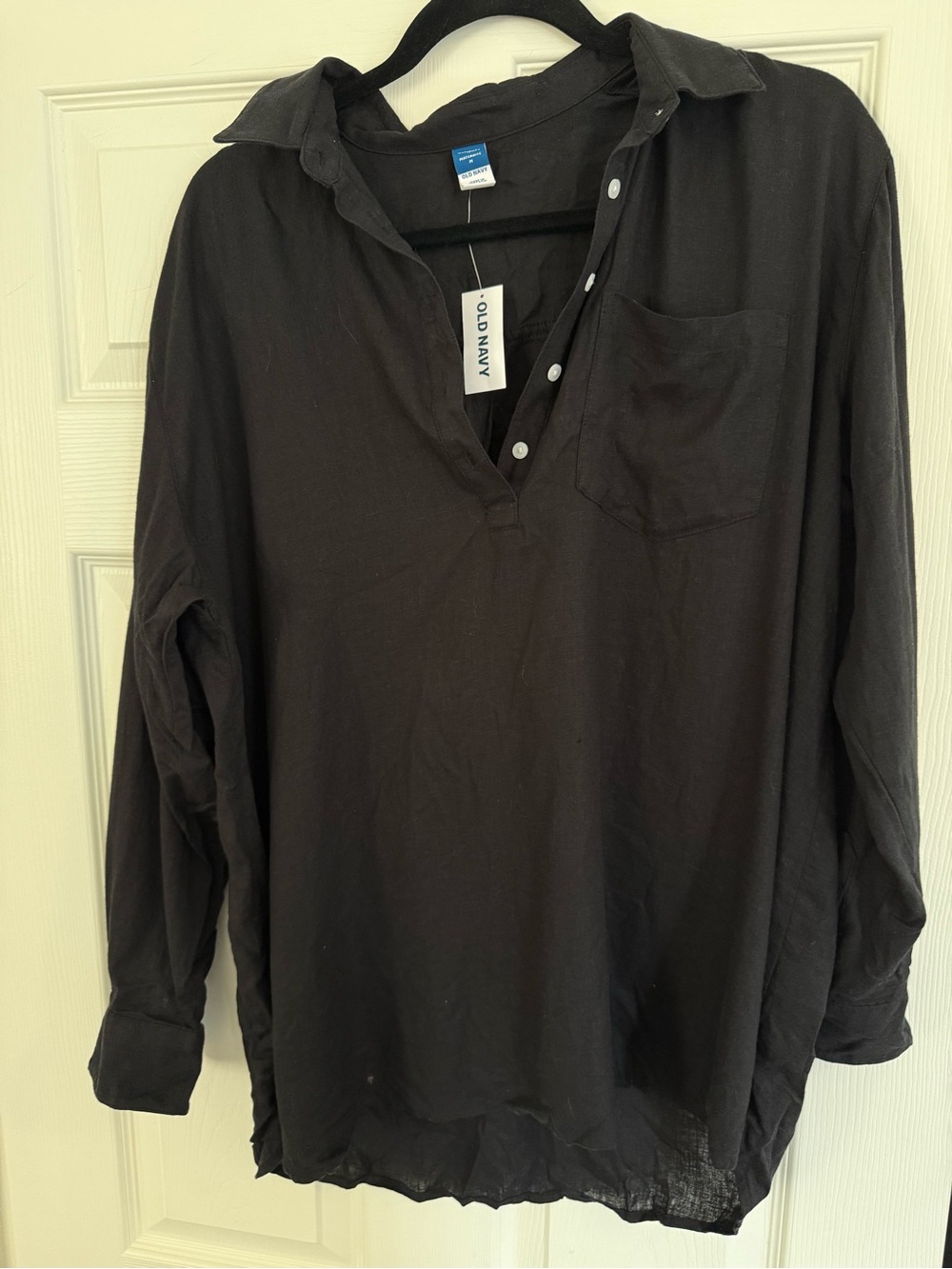 Old Navy maternity Black Long Sleeve Henley Popover